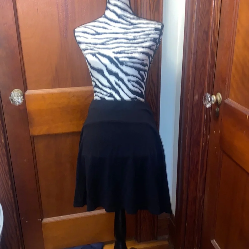 Loft black skirt size medium
